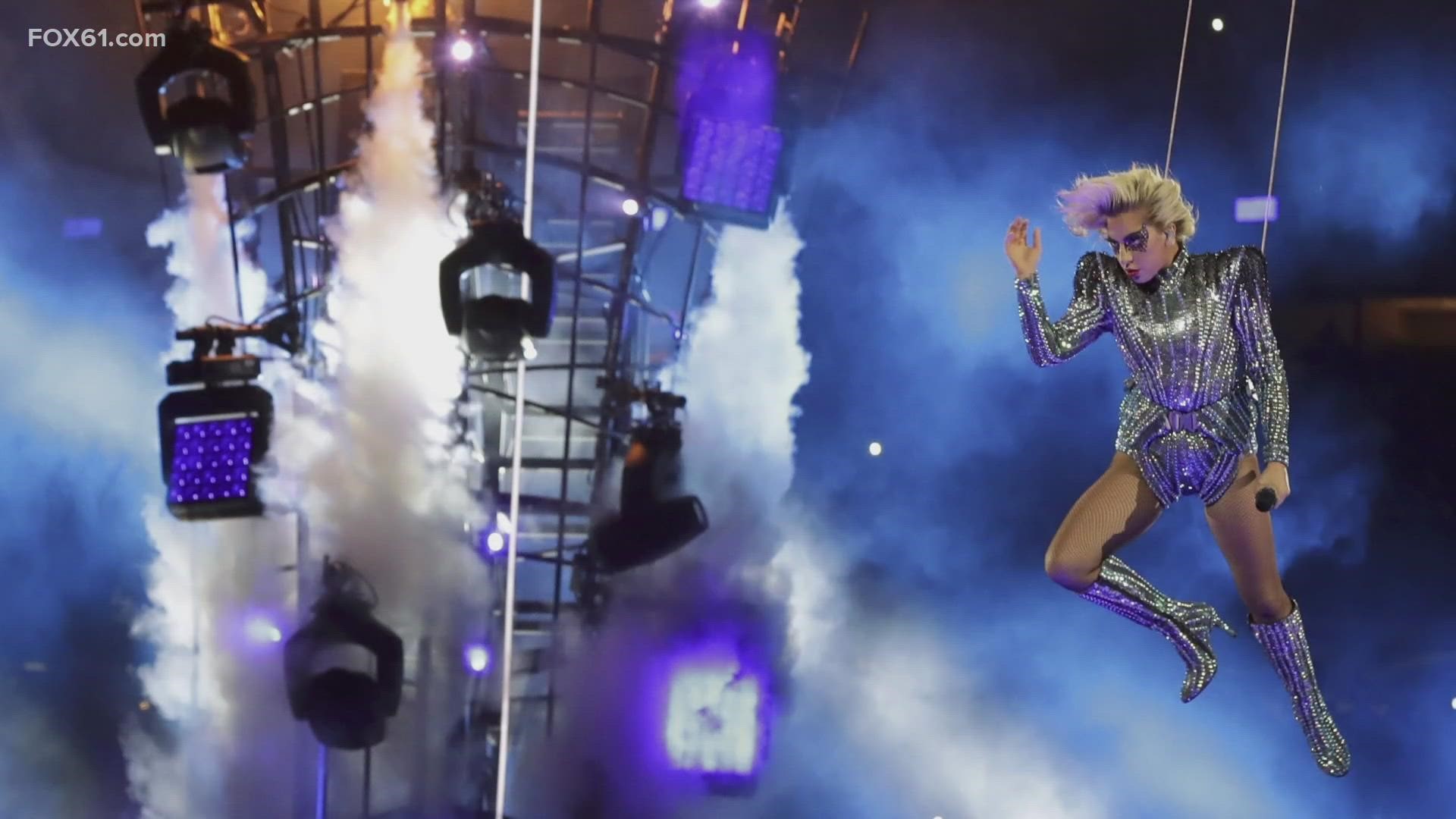 Beyoncé & Bruno Mars Crash the Pepsi Super Bowl 50 Halftime Show