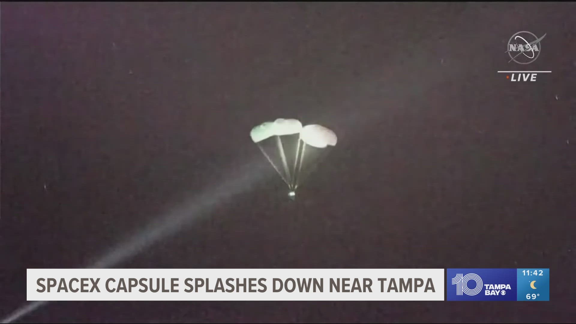 Their capsule splashed down in the Gulf of Mexico just off the Florida coast near Tampa.