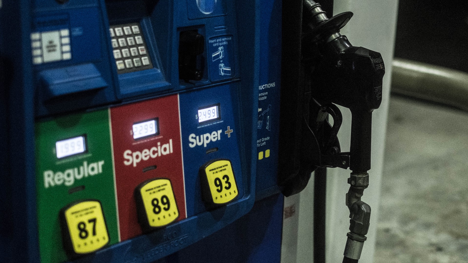 Gas prices continue to drop in the Great Lakes region and according to an expert gas analyst, could sink below $1 per gallon.